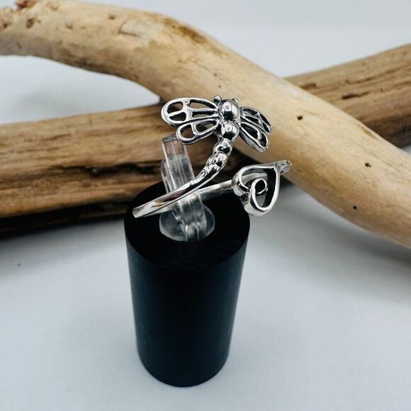 Dragonfly Heart Sterling Silver Ring, Oxidized - Picture 5 of 5